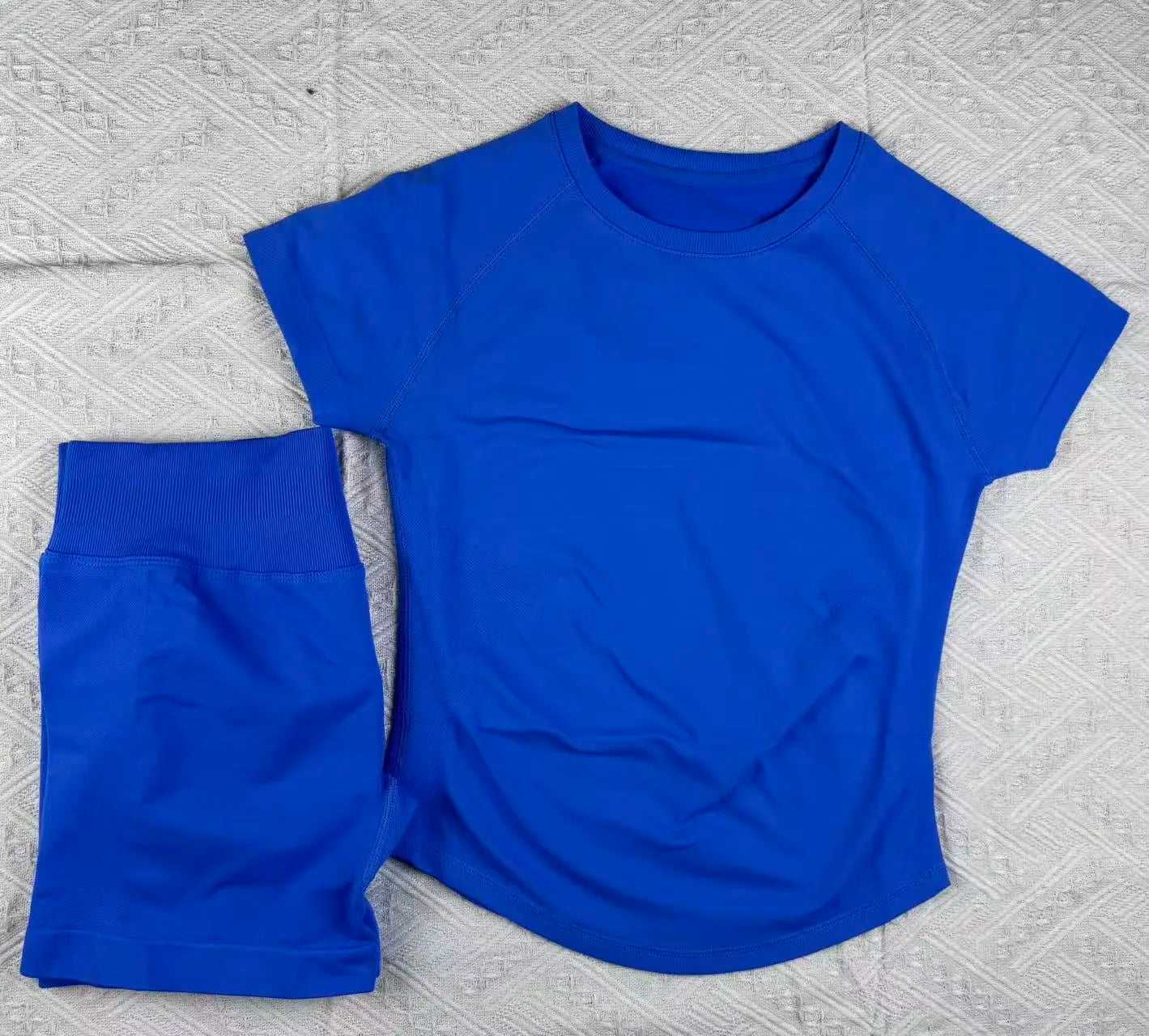 2 pieces of DFYZHE Impact sports set short sleeved seamless yoga top fitness set fitness running shorts sports set